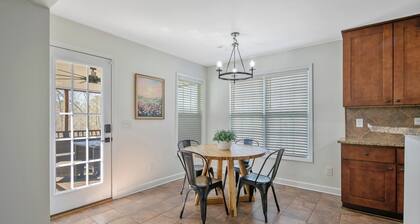 Spacious Family Gem in Sanford with playground and WiFi. Enjoy your stay!