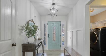 Spacious Family Gem in Sanford with playground and WiFi. Enjoy your stay!