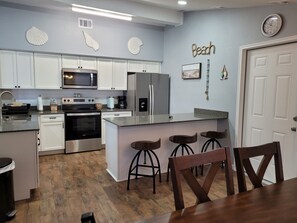 Private kitchen - New Construction 1bdr 1bth Located on the East Pass at Pier 98 Marina BOOK NOW! (Panama City)
