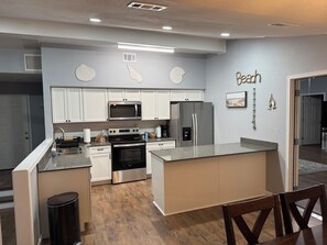 Private kitchen - New Construction 1bdr 1bth Located on the East Pass at Pier 98 Marina BOOK NOW! (Panama City)