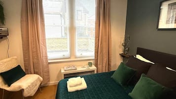 1 bedroom, iron/ironing board, WiFi, bed sheets