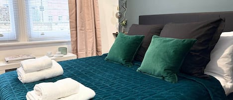 1 chambre, fer et planche à repasser, Wi-Fi, draps fournis