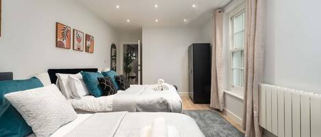 2 chambres, fer et planche à repasser, Wi-Fi, literie fournie