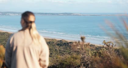 Ten Fifty Bakers - Off grid Wilderness Retreat (30 minutes from town)