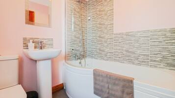 Handtücher, Seife, Toilettenpapier