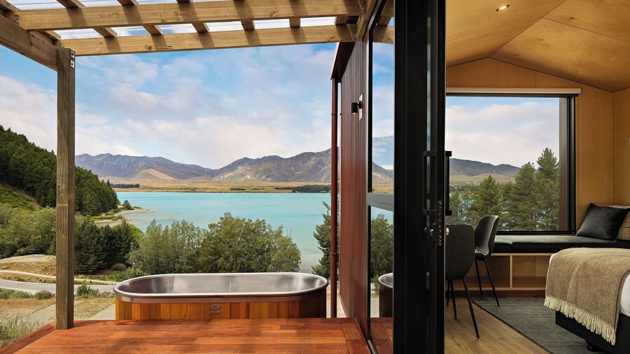 The Huts at Lakes Edge