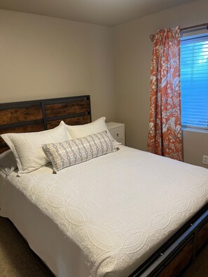 3 bedrooms, iron/ironing board, travel cot, free WiFi