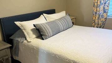 3 bedrooms, iron/ironing board, travel cot, free WiFi