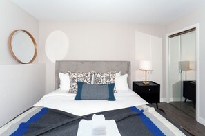 2 slaapkamers, een strijkplank/strijkijzer, wifi, beddengoed