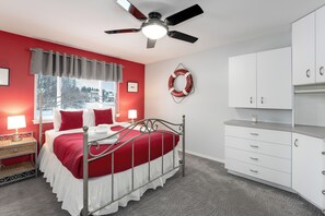 4 Schlafzimmer, Bügeleisen/Bügelbrett, kostenloses WLAN, Bettwäsche