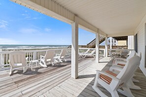 Outdoor dining - "Holden 4 Kids" 4 Bedroom, 2 Bathroom, Oceanfront! (Supply)