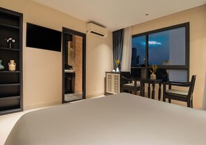 Junior Suite | In-room safe, desk, laptop workspace, soundproofing - Grand Beach Hotel Nha Trang (Nha Trang)