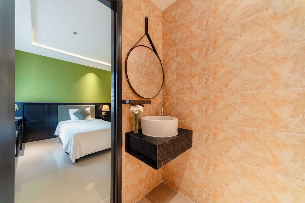 免費盥洗用品、吹風機、拖鞋、毛巾