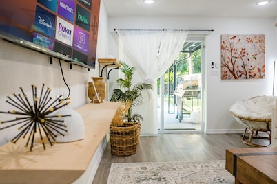 Modern Relaxing Retreat w/ Pool, Fire pit, Game room