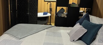 Springbrook Canyon Cabin