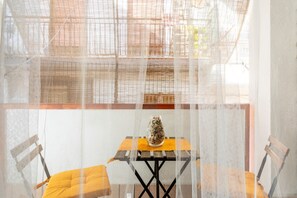 Dining - Apartment 'Giardini Naxos' with Sea View, Wi-Fi and Air Conditioning (Giardini Naxos)