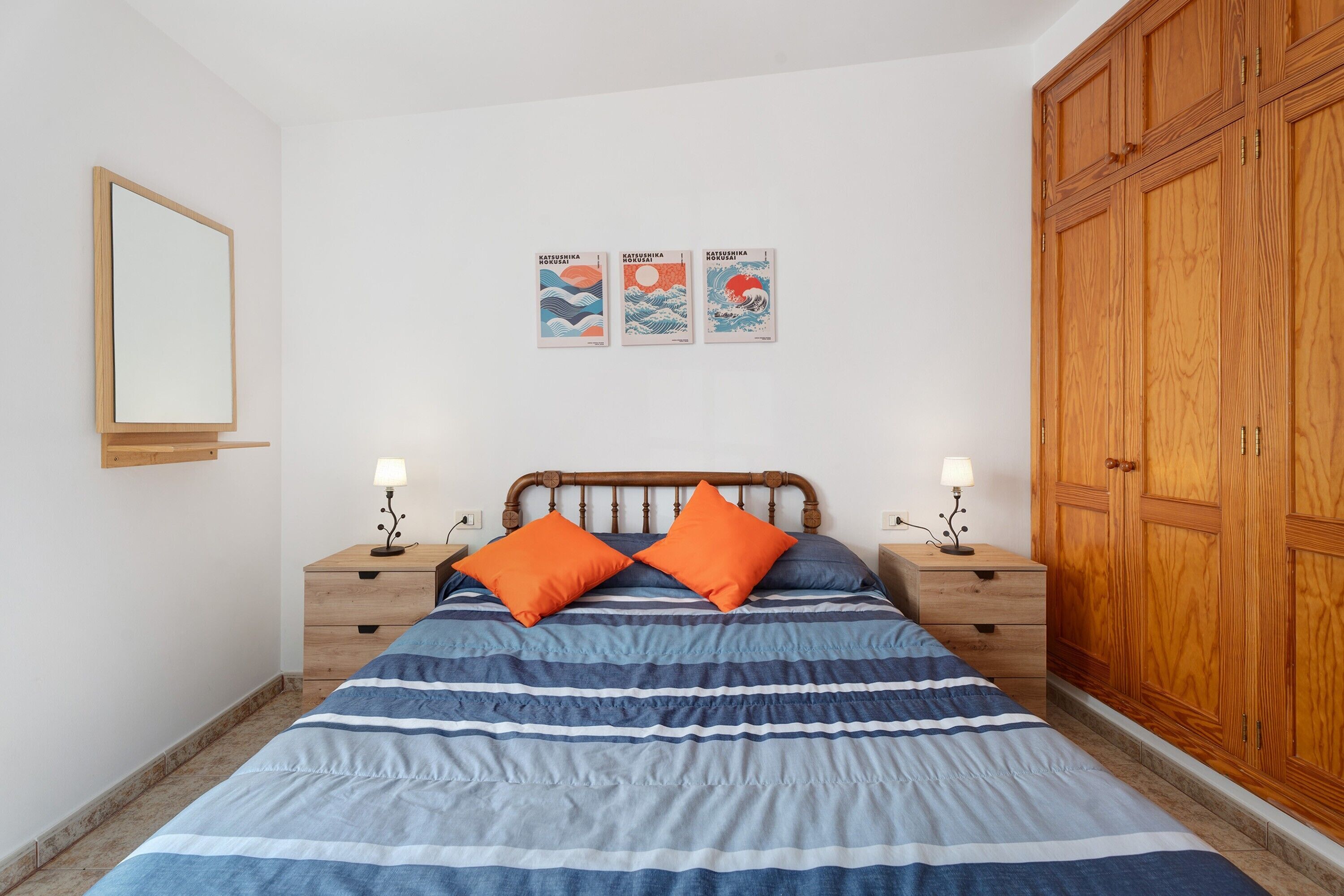 2 sovrum, strykjärn/strykbräda, gratis wi-fi och sängkläder