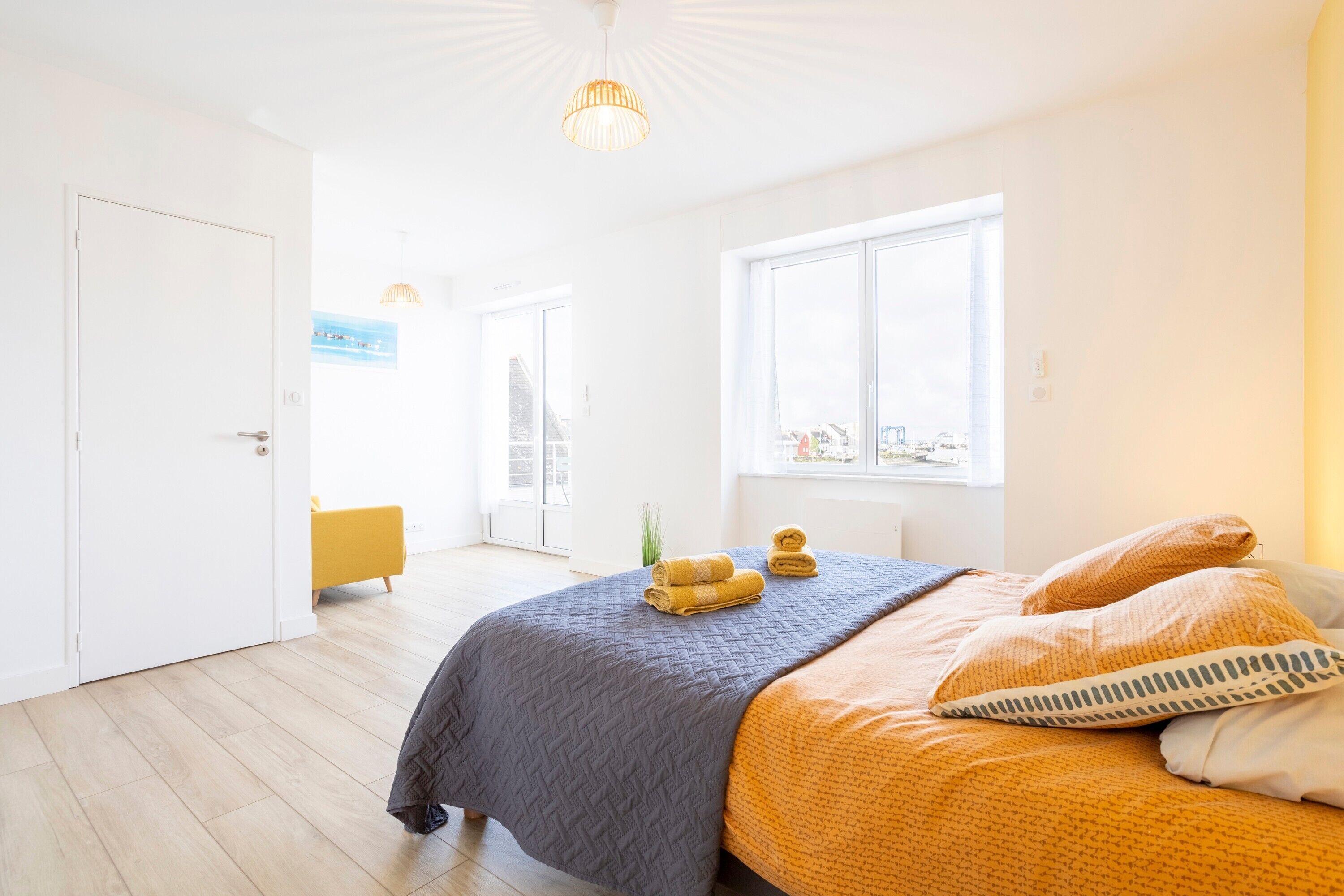 3 bedrooms, iron/ironing board, free WiFi, bed sheets