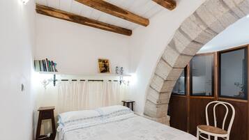 1 chambre, fer et planche à repasser, Wi-Fi gratuit, draps fournis