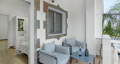 Vacation 'Lola' with Mountain View, Private Terrace and Wi-Fi