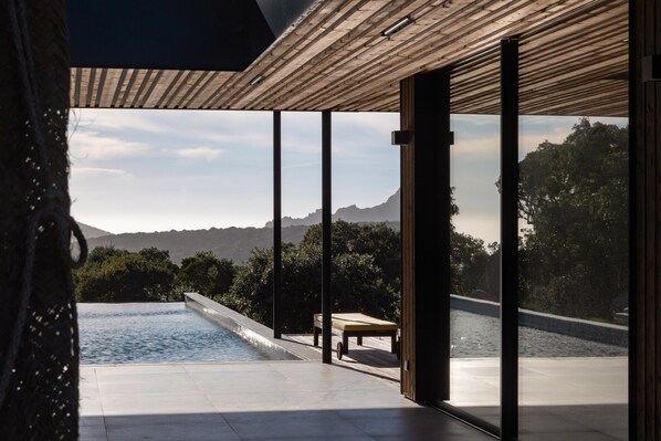 Pool - Casa Nera: Ultra-luxurious villa, private pool, sea view, and unspoiled nature (Pianottoli-Caldarello)