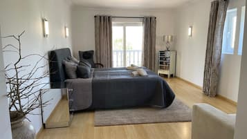 4 Schlafzimmer, Bügeleisen/Bügelbrett, kostenloses WLAN, Bettwäsche