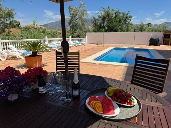 Pool - Holiday Home 'Milano' with Mountain View, Wi-Fi and Air Conditioning (Las Lagunas de Mijas)