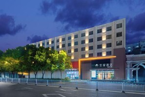 Exterior - Rujia Aifeel Hotel (Baotou Saihan Tala Urban Grassland Normal College Branch) (Baotou)