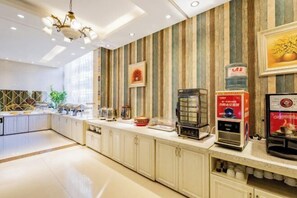 Restaurant - Rujia Aifeel Hotel (Baotou Saihan Tala Urban Grassland Normal College Branch) (Baotou)
