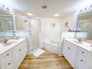Shower, jetted tub, towels