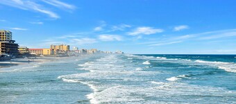 Family-Friendly Oceanwalk! 3BR Condo w/ Pond Views