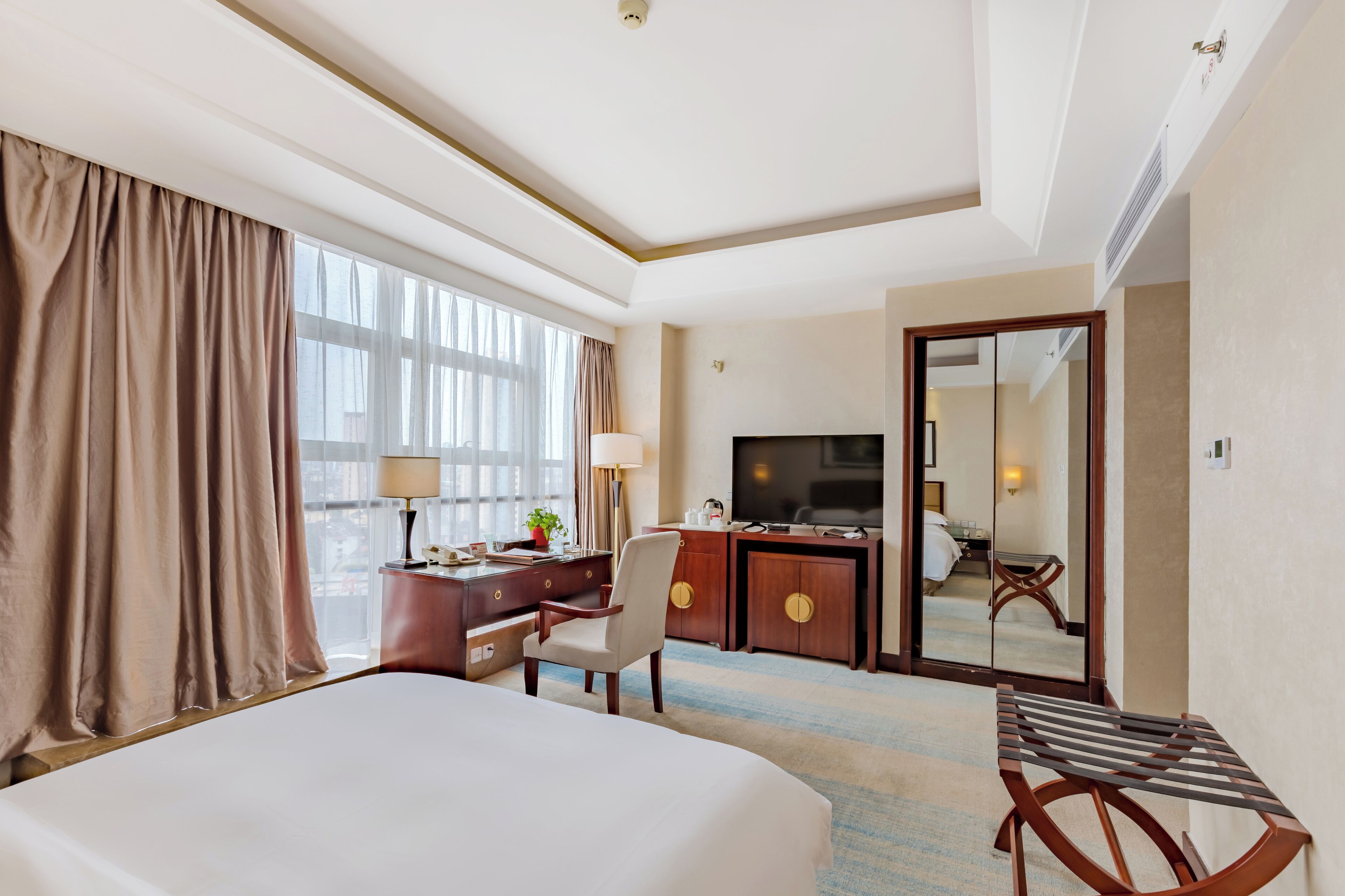 Basic Single Room | In-room safe, desk, laptop workspace, free WiFi