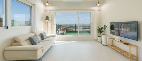 Basic-Zimmer, 4 Schlafzimmer (Mani Stay(Sunset /Ocean View /Pool)) | 4 Schlafzimmer, kostenloses WLAN