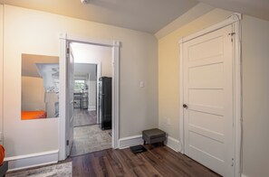 1 bedroom, desk, iron/ironing board, free WiFi