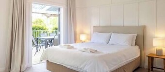 Miami one one - Entire House - Walk to Beach, Village and 2 Vineyards