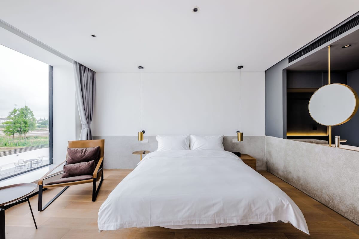 Superior Double Room | 1 bilik tidur, meja, ruang kerja komputer riba, Wi-fi percuma