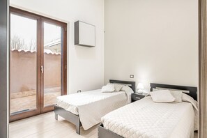 3 camere, Wi-Fi, lenzuola