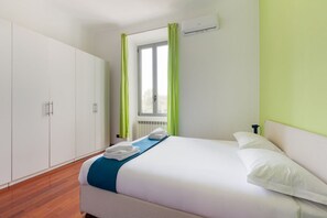 1 bedroom, desk, iron/ironing board, WiFi - GuestHost - MM3 Lodi Bright Apartment (Milan)