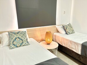 1 habitación, tabla de planchar con plancha, wifi gratis y ropa de cama 