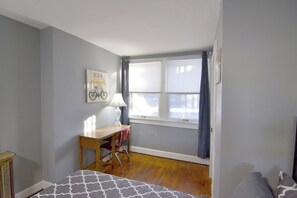 1 bedroom, desk, iron/ironing board, free WiFi