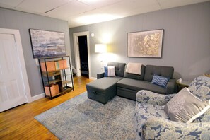 Smart TV - B-town Hangout (Bloomington)