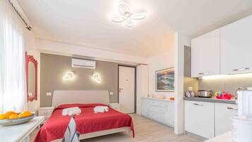 Bügeleisen/Bügelbrett, WLAN, Bettwäsche