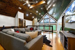 TV connectée, cheminée, baby-foot