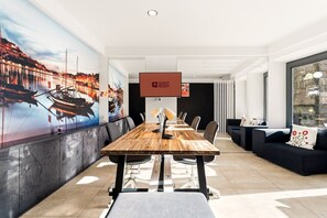 Dining - GuestReady - Cathedral Design Apartments - Batalha (Porto)