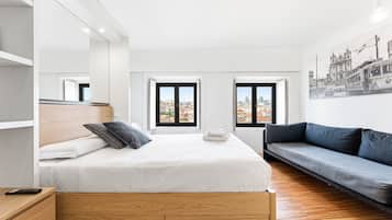 Fer et planche Ă repasser, accĂšs Internet, draps fournis