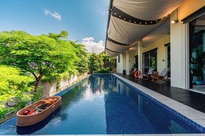 Alberca al aire libre 