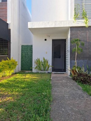 Exterior detail - Casa Descanso in Condominium (Conkal)