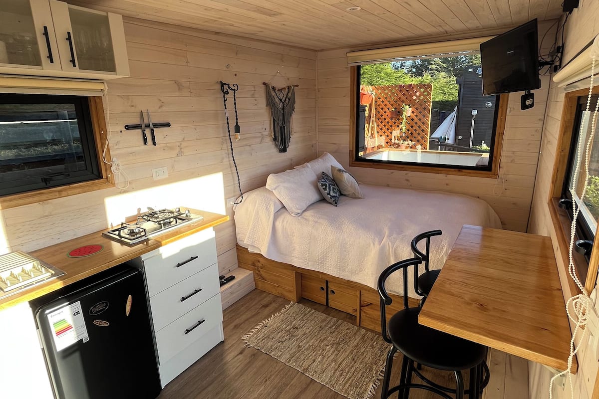 Studio, Sea View, Sea Facing | Free WiFi