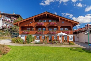 Esterni