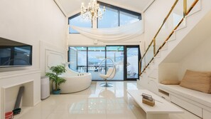 1 bedroom, free WiFi - Namhae Elsia Pet Pool Villa Pension (Namhae)